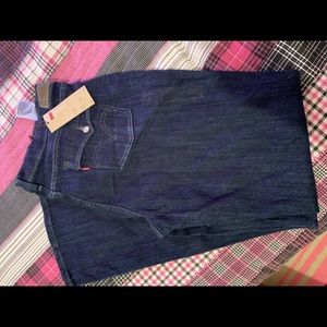 NEW - women’s Levi’s 515 bootcut jeans. Size 16L